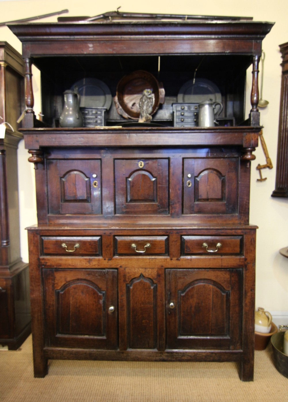 fine 18th century welsh oak tridarn cupboarddresser