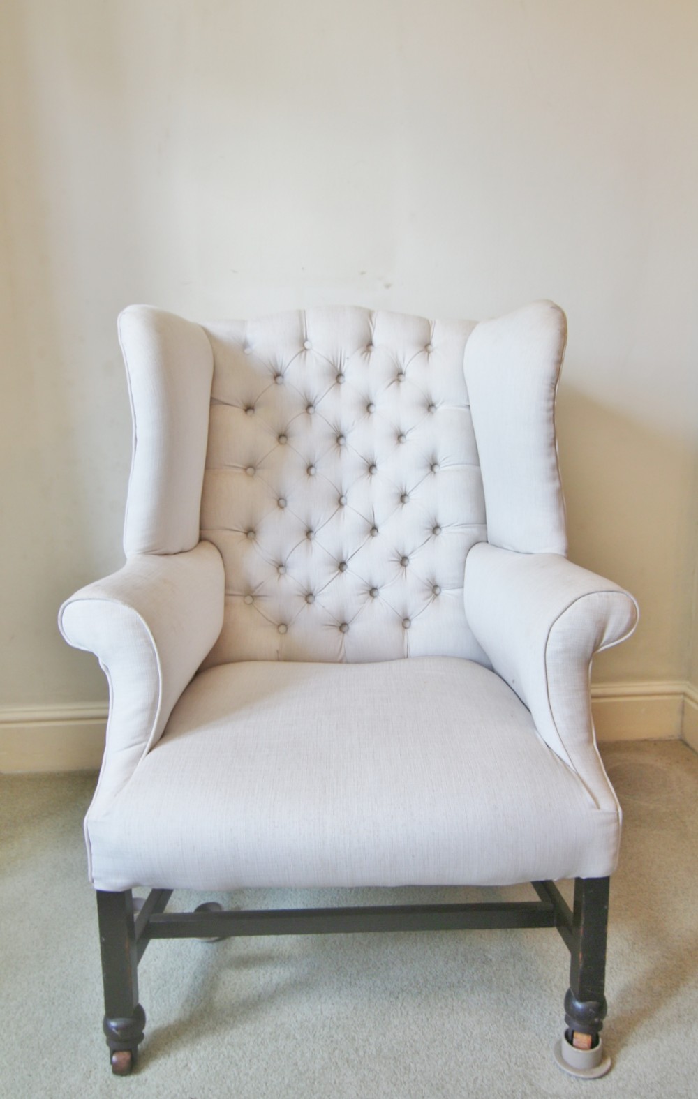 large 18th century georgian mahogany wing armchair