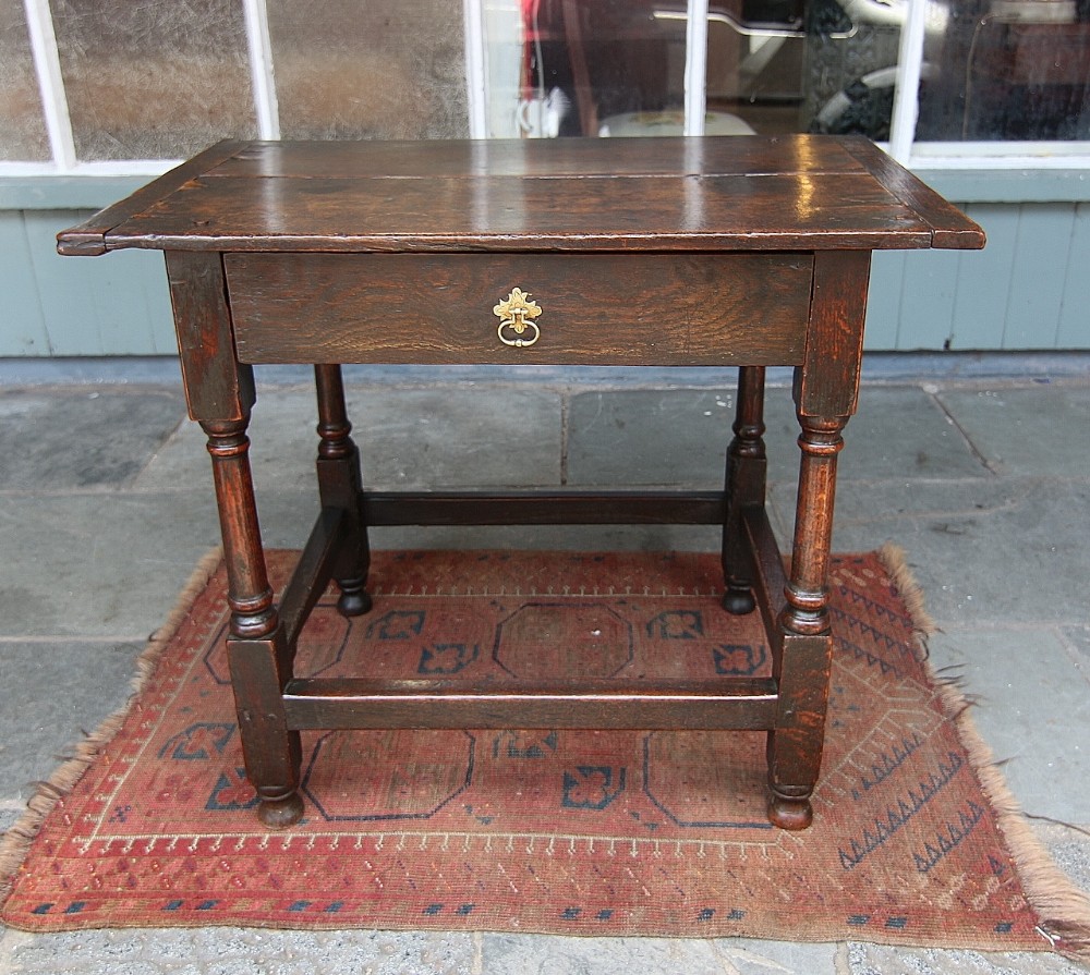 nice honest late 17th century oak lowboy sidetable