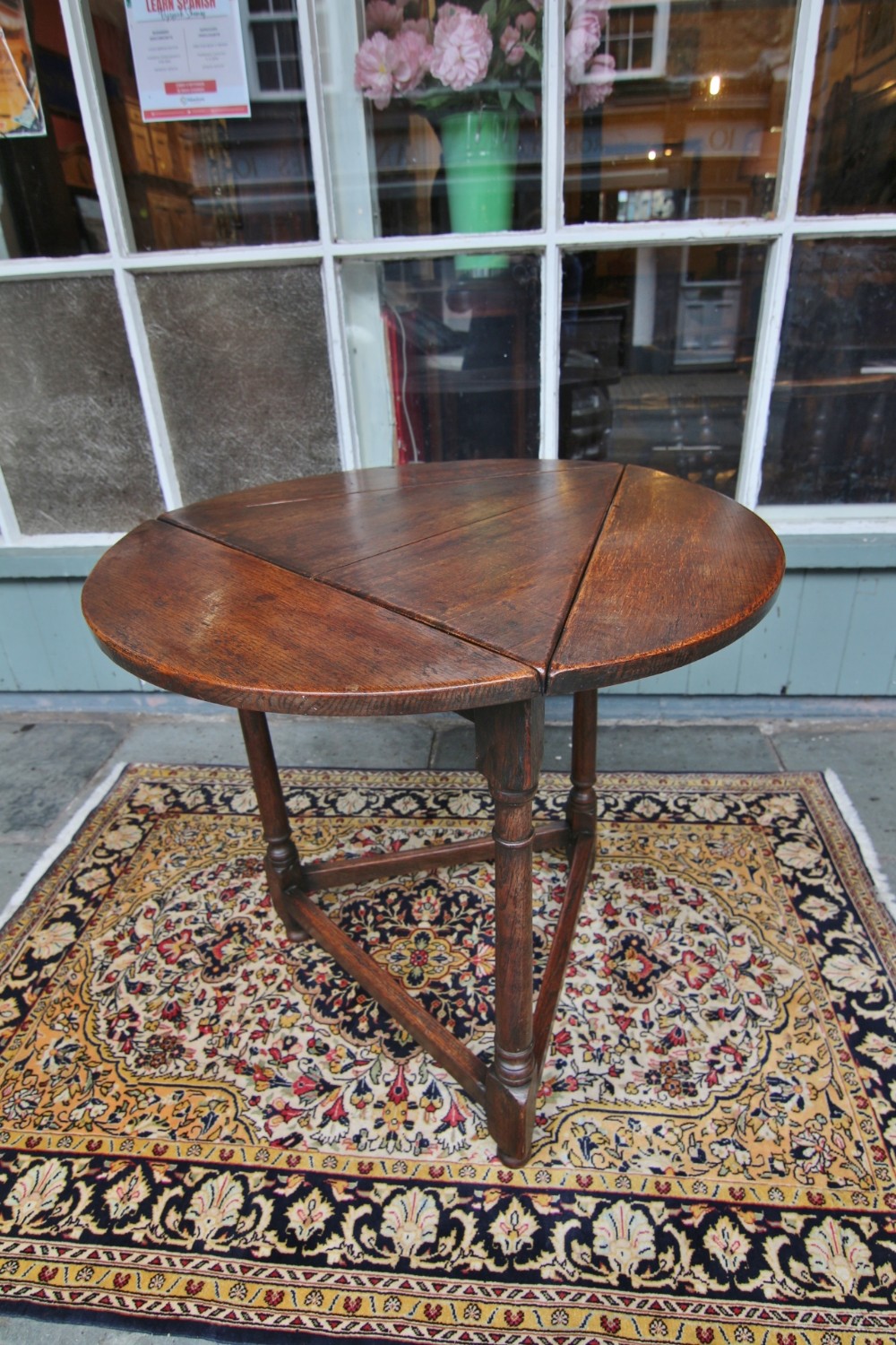 late 19th century drop oak leaf cricket table